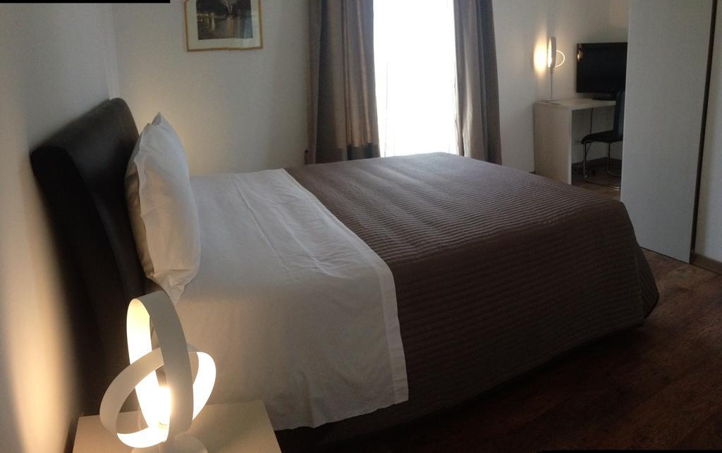 B&B Young CTA Room photo